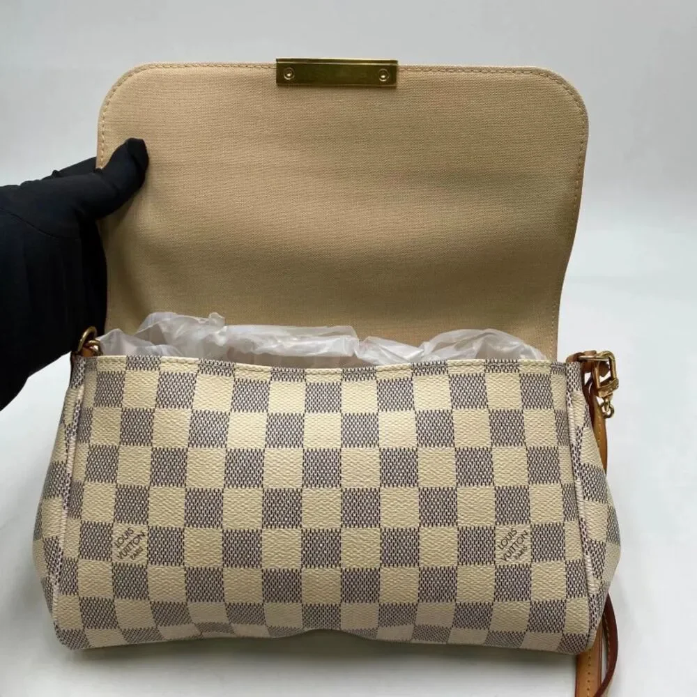 Louis Vuitton Women Pre-Loved Bag Very Good Condition